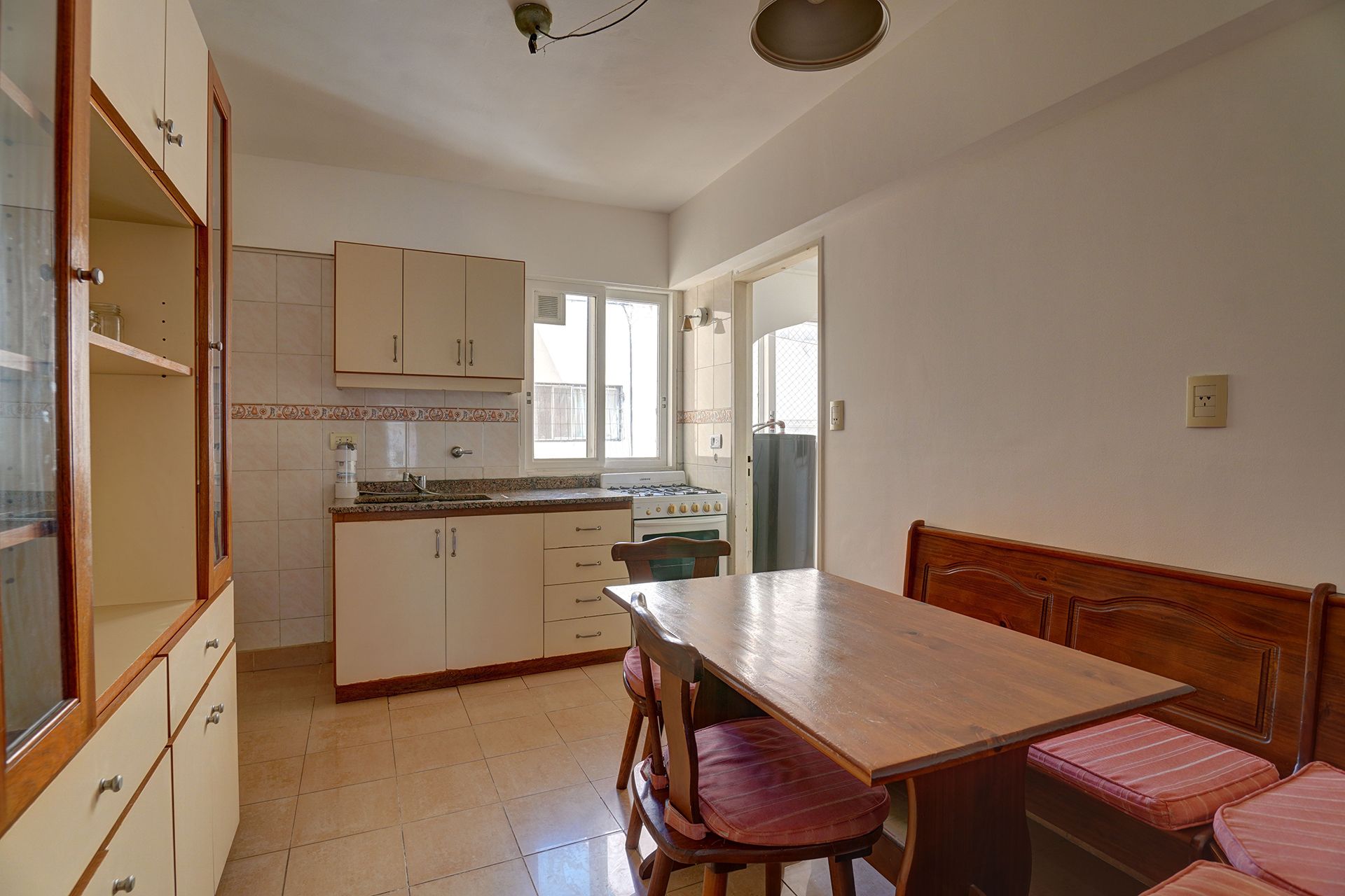 Venta Depto 3 Amb Con Cochera Olivos