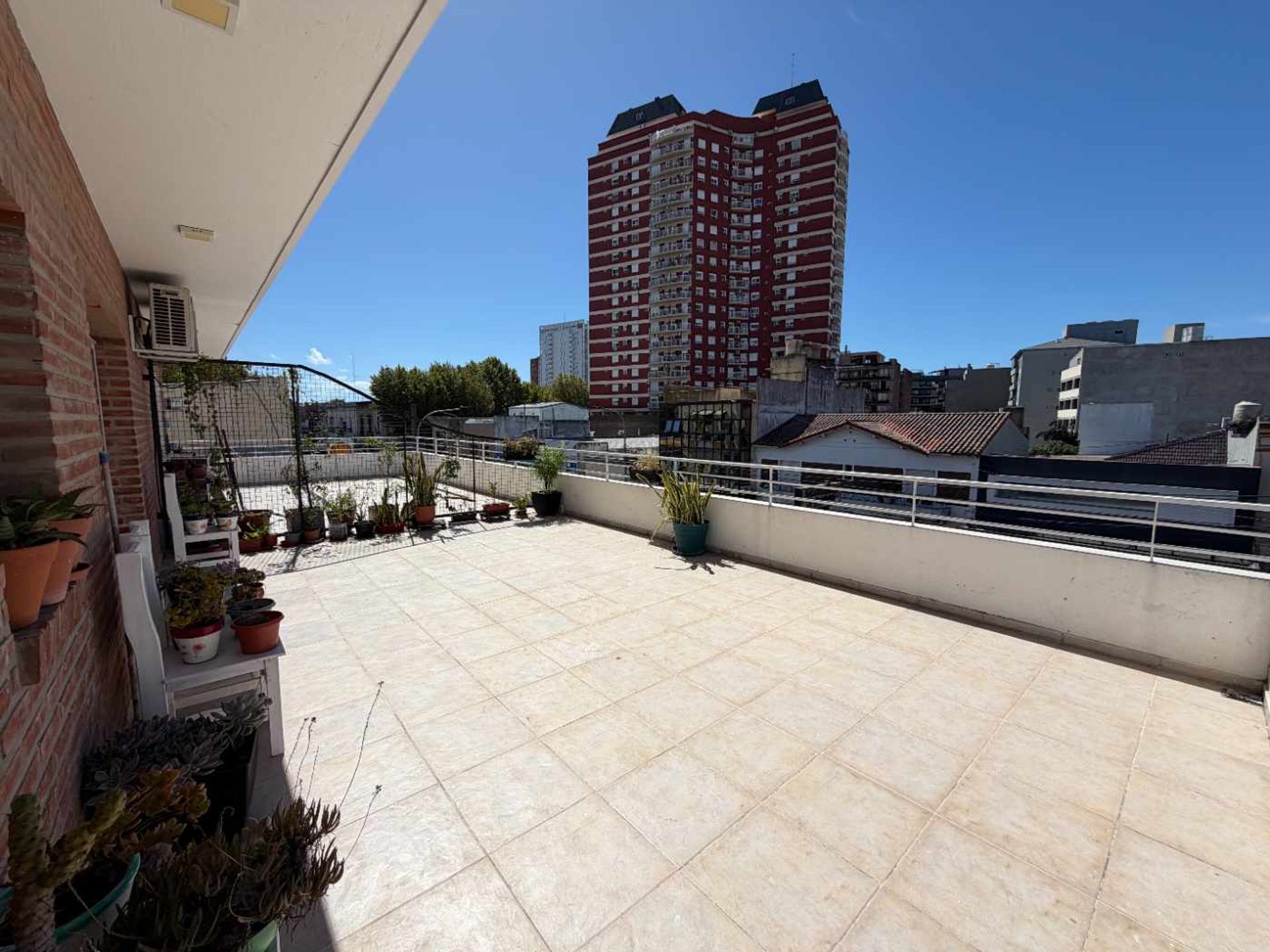 Departamento 2 amb-terraza propia y cochera-Tigre