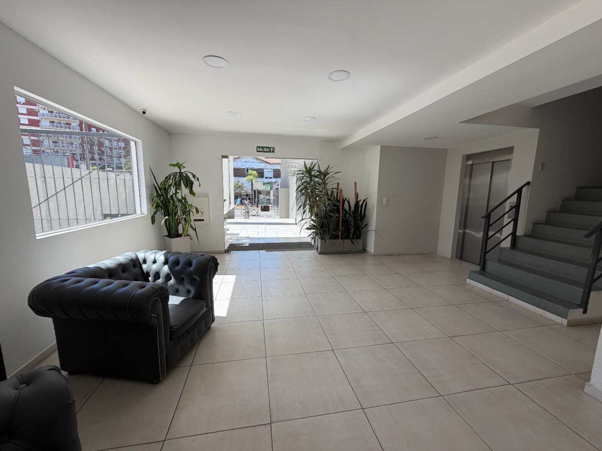 Departamento 2 amb-terraza propia y cochera-Tigre