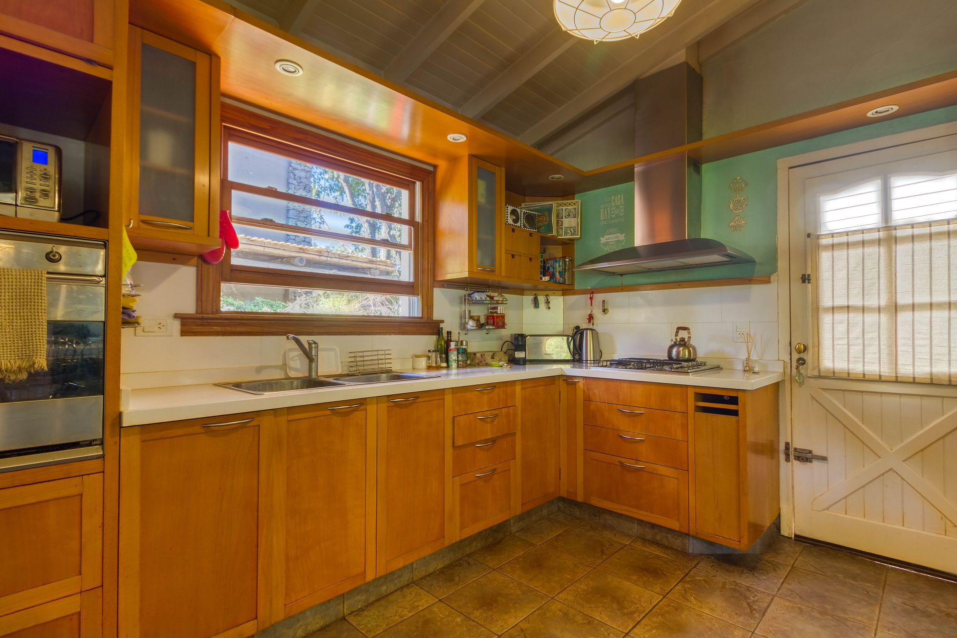 CASA VENTA 5 AMB. c/ PILETA-DON TORCUATO-CREDITO