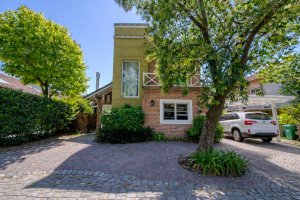 CASA EN VENTA 5 AMBIENTES c/ PILETA-DON TORCUATO