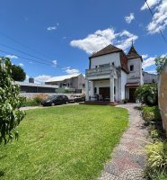 Sale House to be Recycled in Villa Adelina