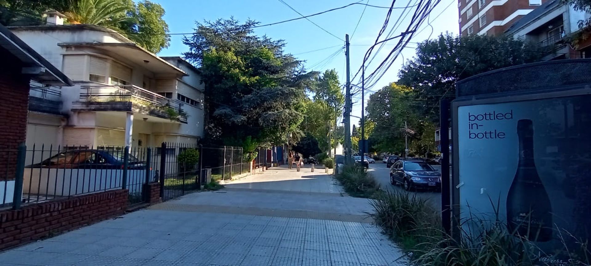 Casa de 4 ambientes/patio y cochera VENTA Acassuso