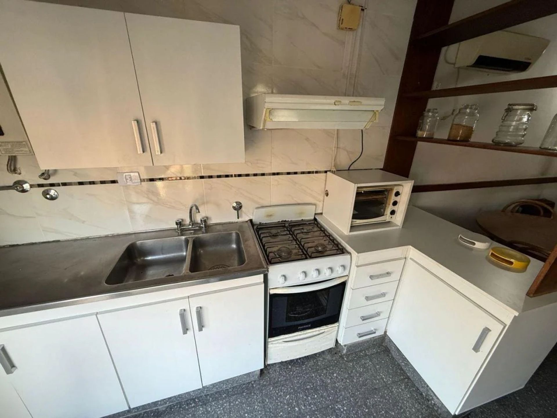 Venta PH Multifamiliar 2 casas Martinez