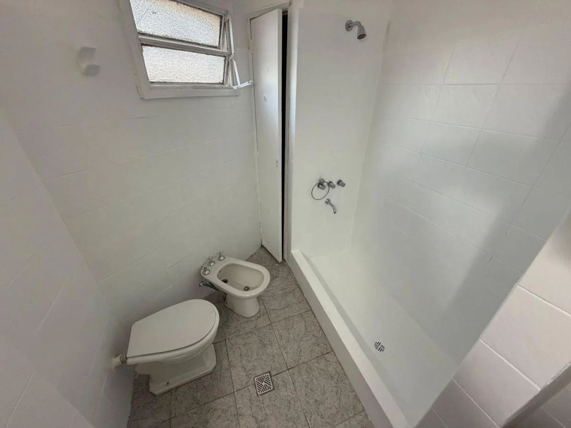 Venta PH Multifamiliar 2 casas Martinez