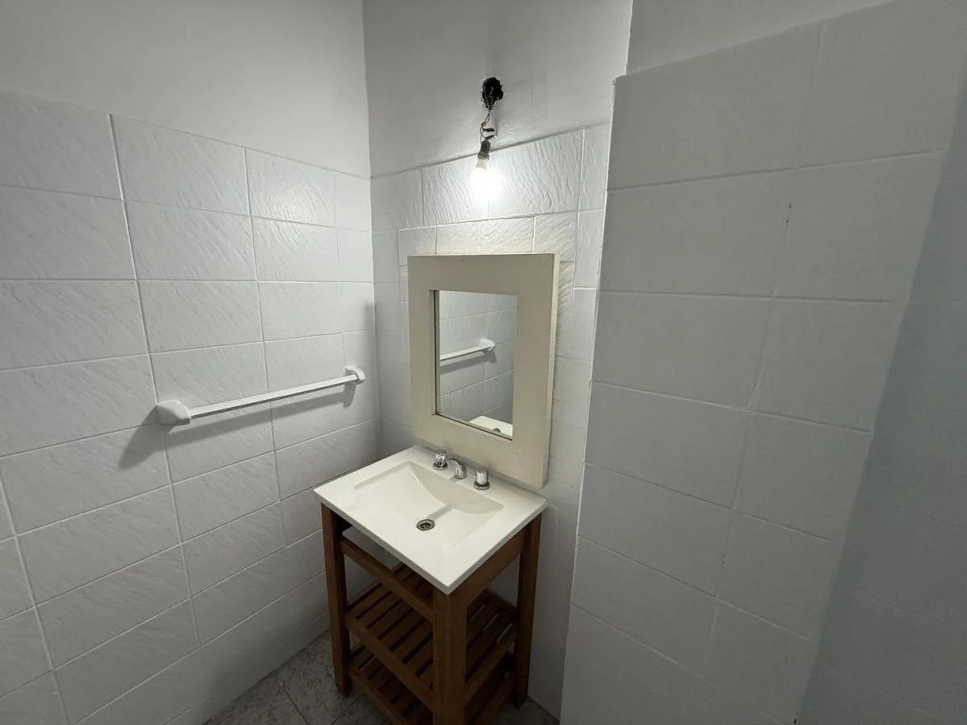 Venta PH Multifamiliar 2 casas Martinez