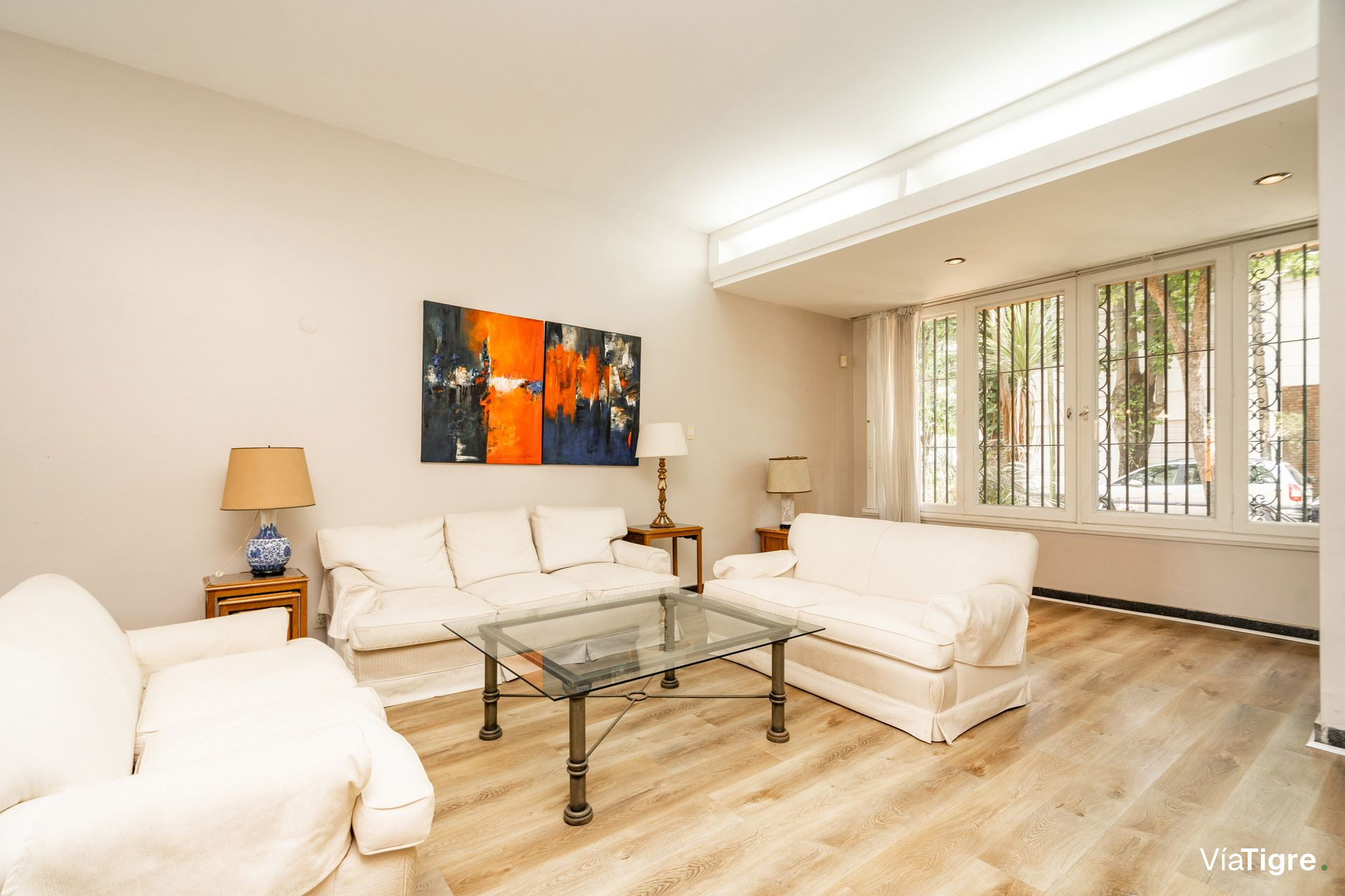 Venta casa La Lucila jardín pileta cerca estación