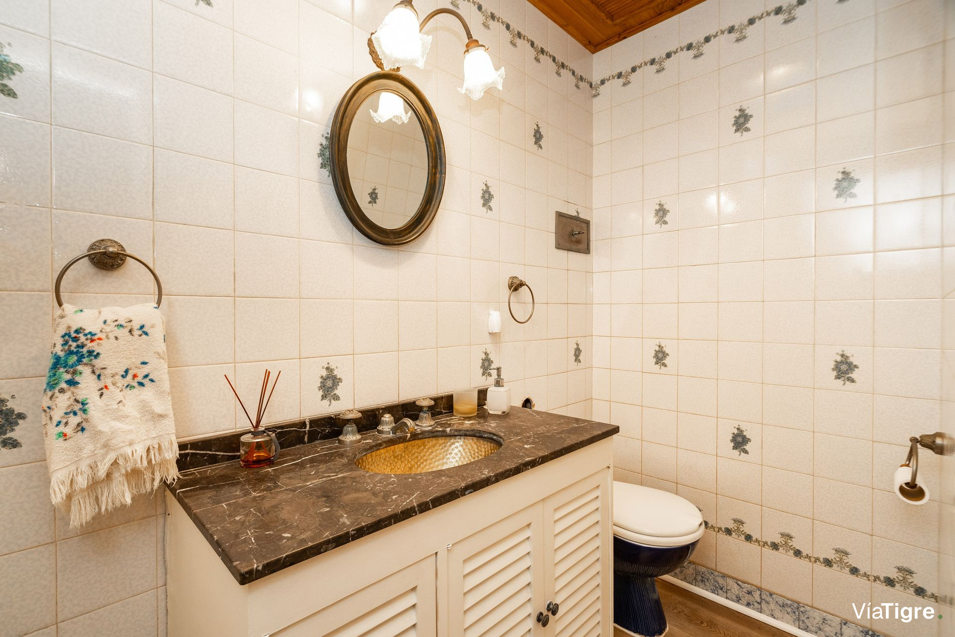 Venta casa La Lucila jardín pileta cerca estación