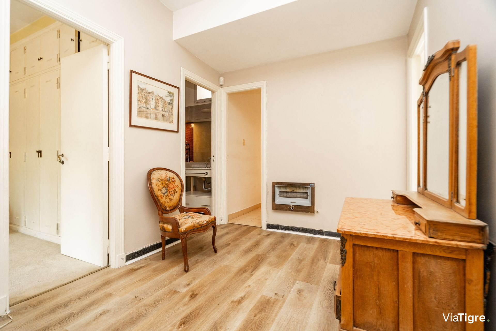 Venta casa La Lucila jardín pileta cerca estación