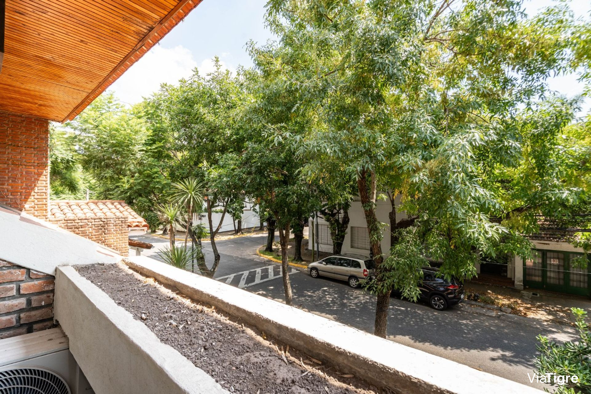 Venta casa La Lucila jardín pileta cerca estación