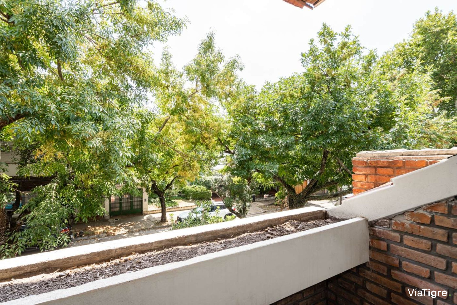 Venta casa La Lucila jardín pileta cerca estación