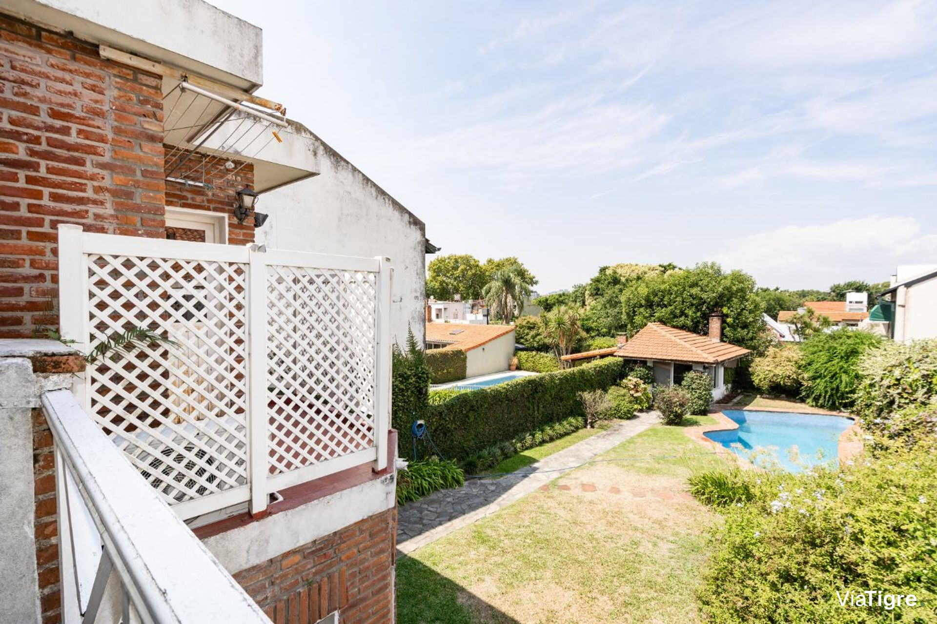 Venta casa La Lucila jardín pileta cerca estación