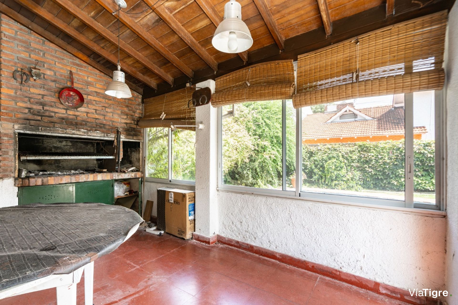 Venta casa La Lucila jardín pileta cerca estación