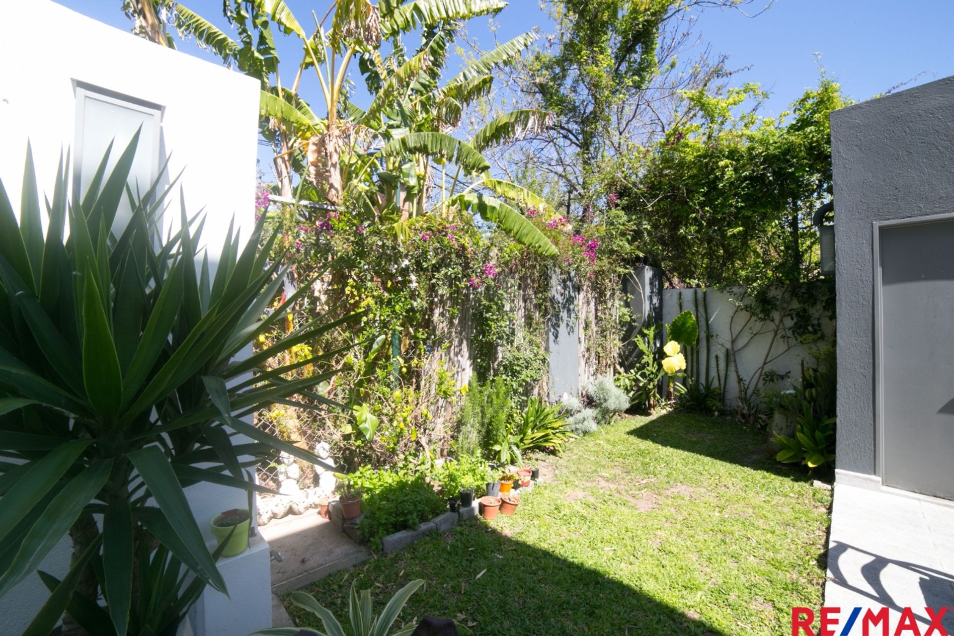 Casa Alquiler anual BAJO SAN ISIDRO AMOBLADA