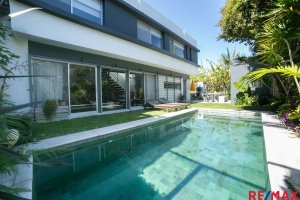 House Annual Rent BAJO SAN ISIDRO Furnished