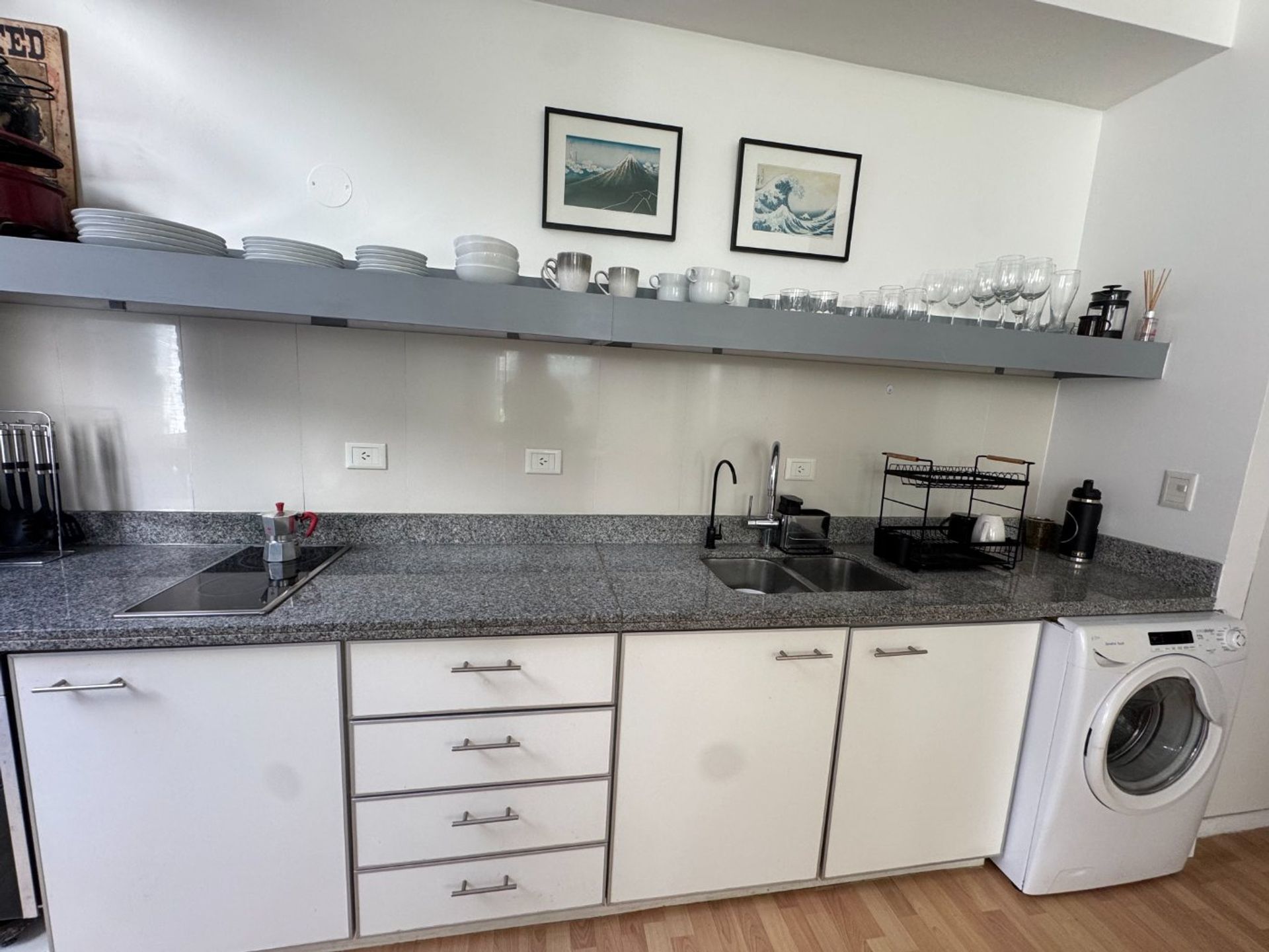 2 Amb amoblado c/jardín, cochera y pileta MARTINEZ