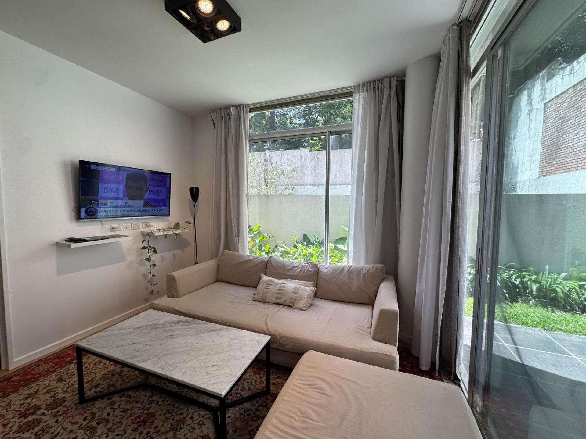 2 Amb amoblado c/jardín, cochera y pileta MARTINEZ