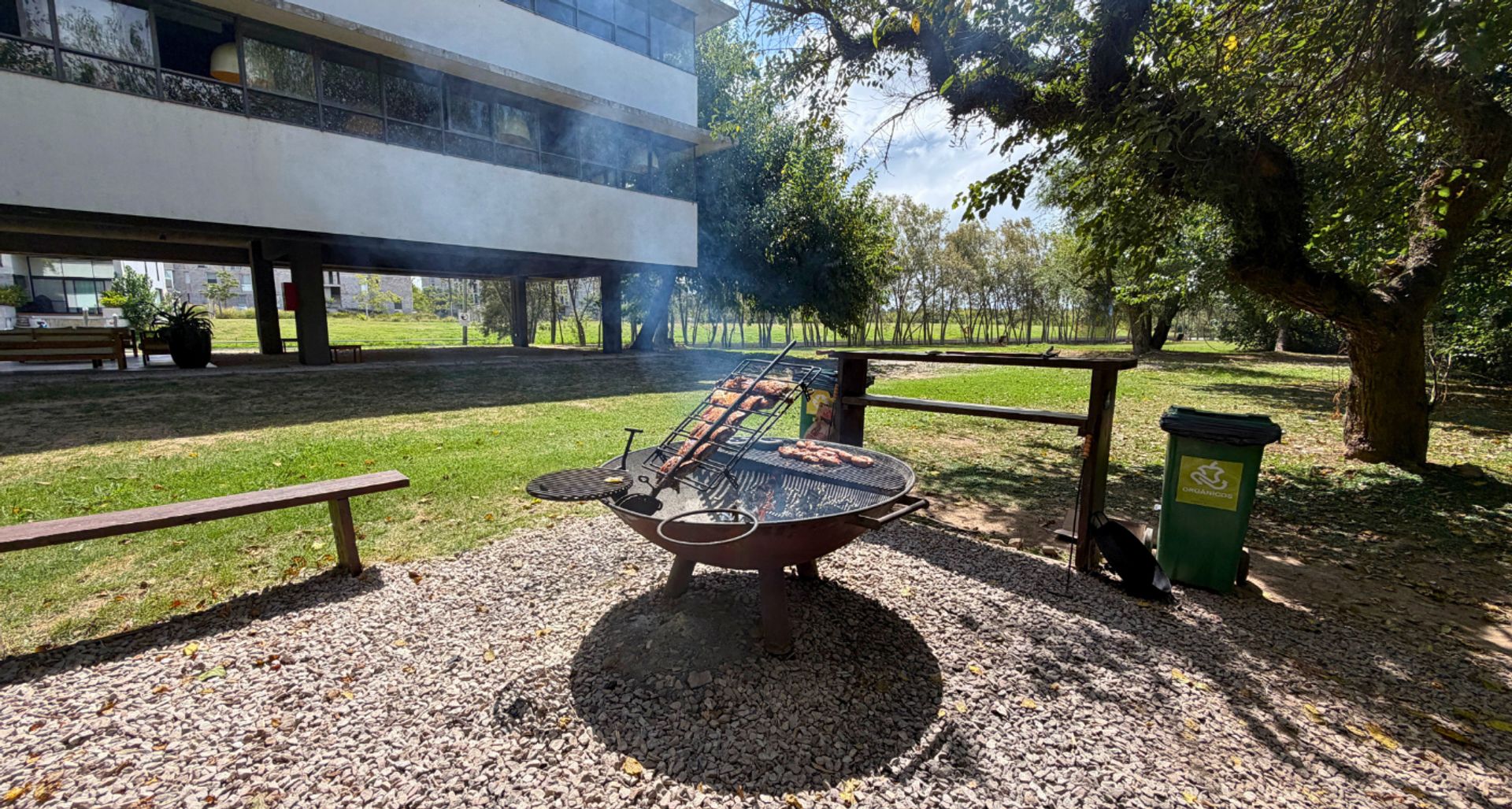 2 Amb Amoblado c/Balcón , Parrilla, Coch en Tigre
