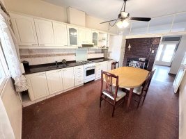 Casa 4 Ambientes Venta Olivos A Modernizar