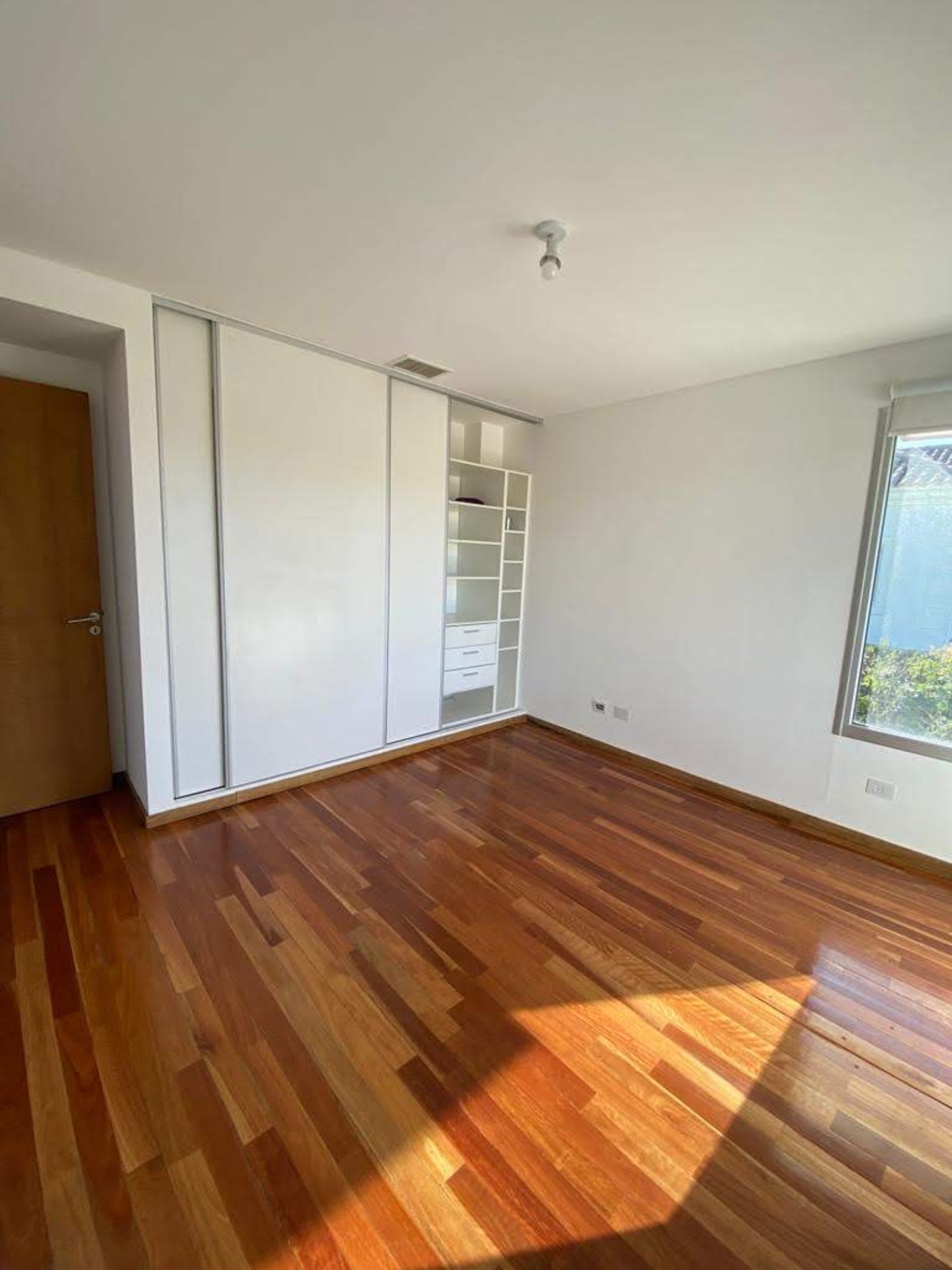 Venta Casa Golf Nordelta Con Renta