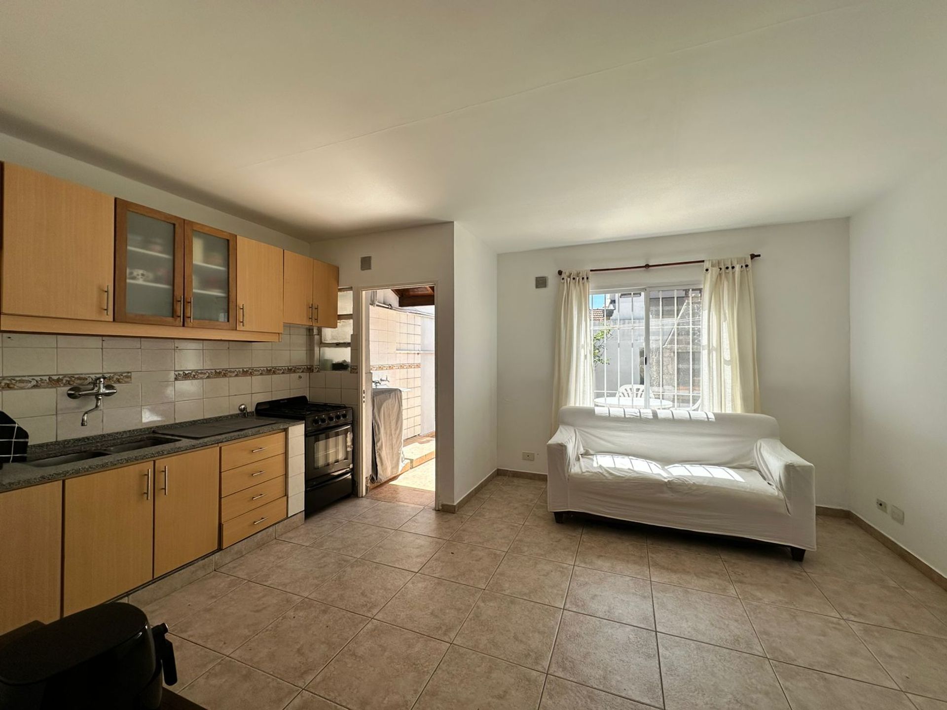 Venta Casa Dúplex 4 Ambientes con Patio Martínez