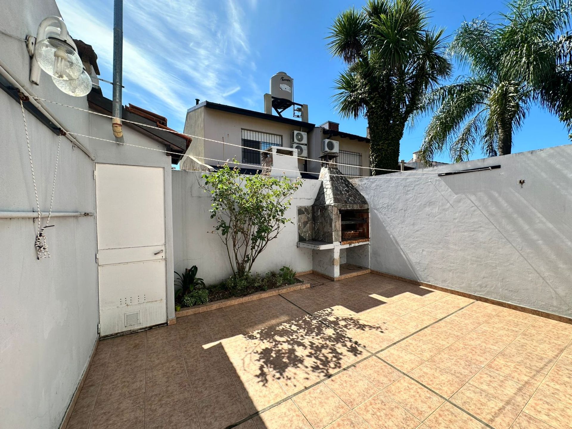 Venta Casa Dúplex 4 Ambientes con Patio Martínez