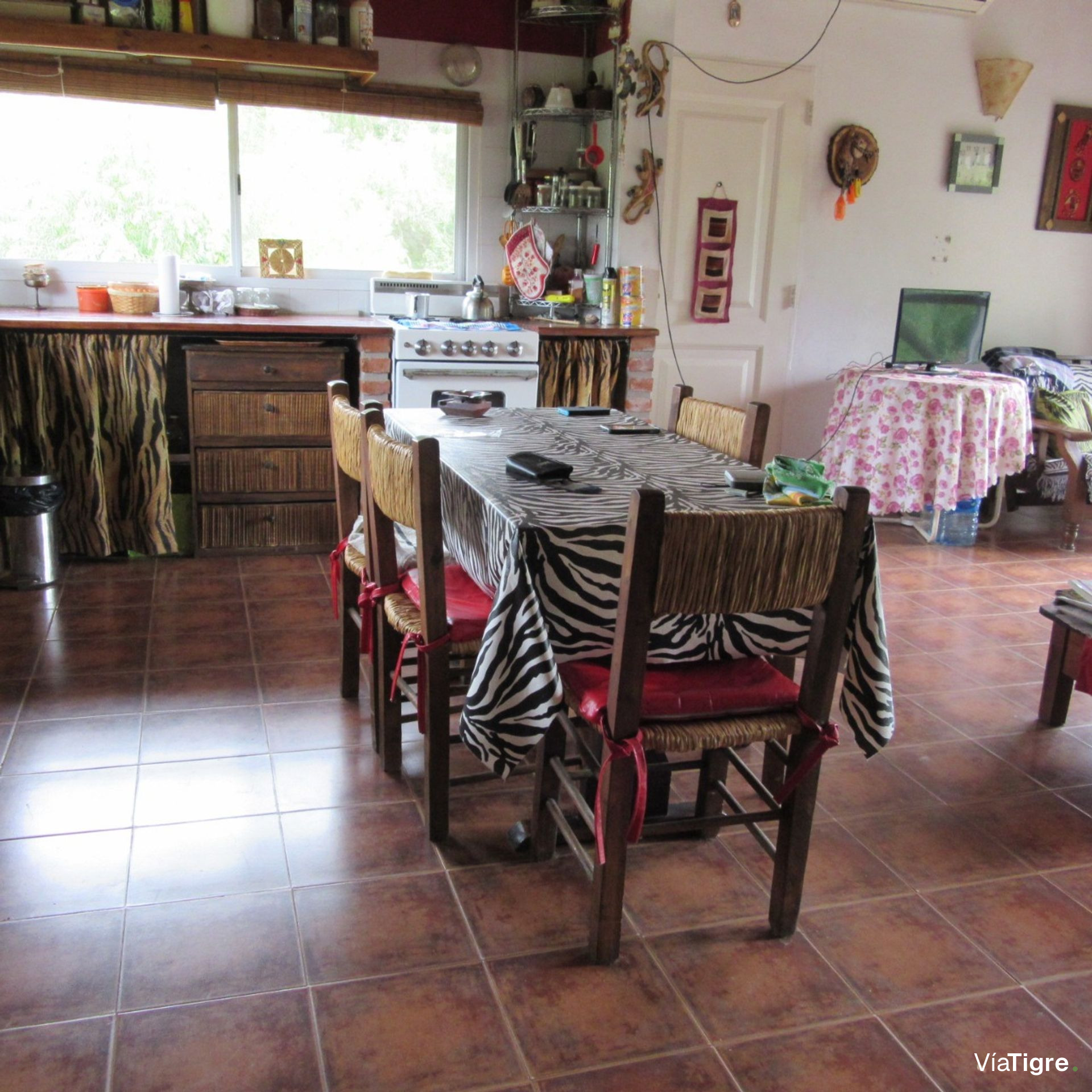 Venta Casa En Delta 3 Pisos Con Parrilla Y Jardin