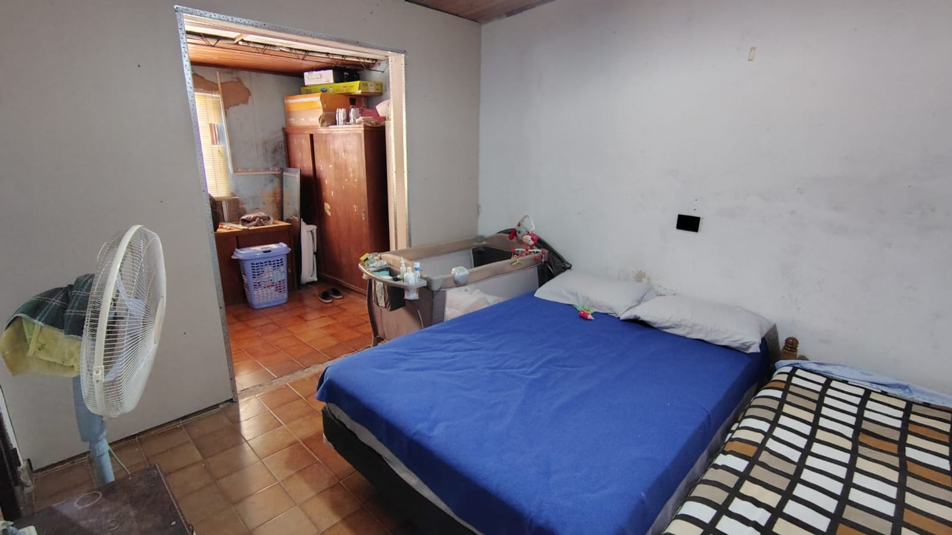 CASA 4 AMBIENTES + 2° ViIVIENDA de 3 AMB.