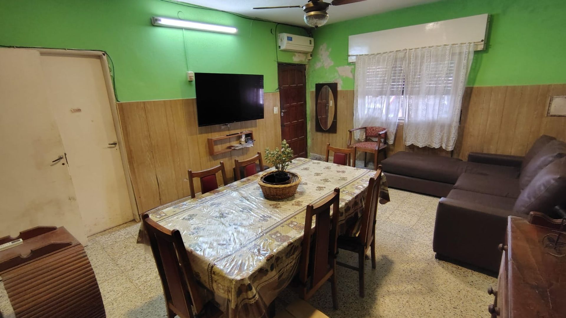 CASA 4 AMBIENTES + 2° ViIVIENDA de 3 AMB.