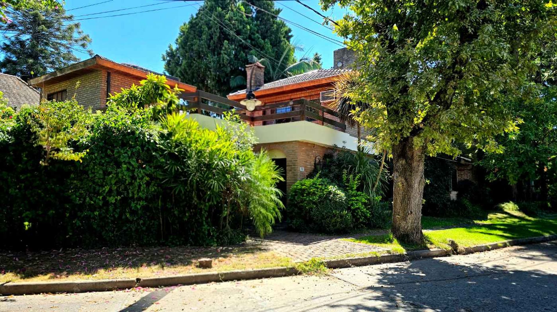 Casa En Venta 5 Amb Jadin Punta Chica