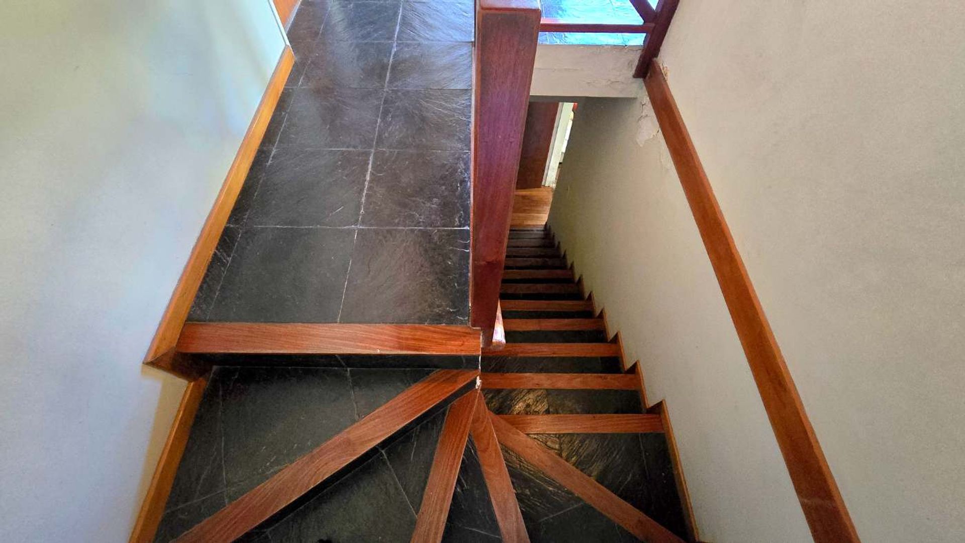 Casa En Venta 5 Amb Jadin Punta Chica