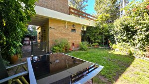 House For Sale 5‑bedroom Jadin Punta Chica