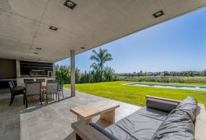 Casa en Venta San Isidro Labrador | Vista al Golf