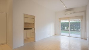 Alquiler 2 Ambientes Con Jardin Y Cochera Cubierta