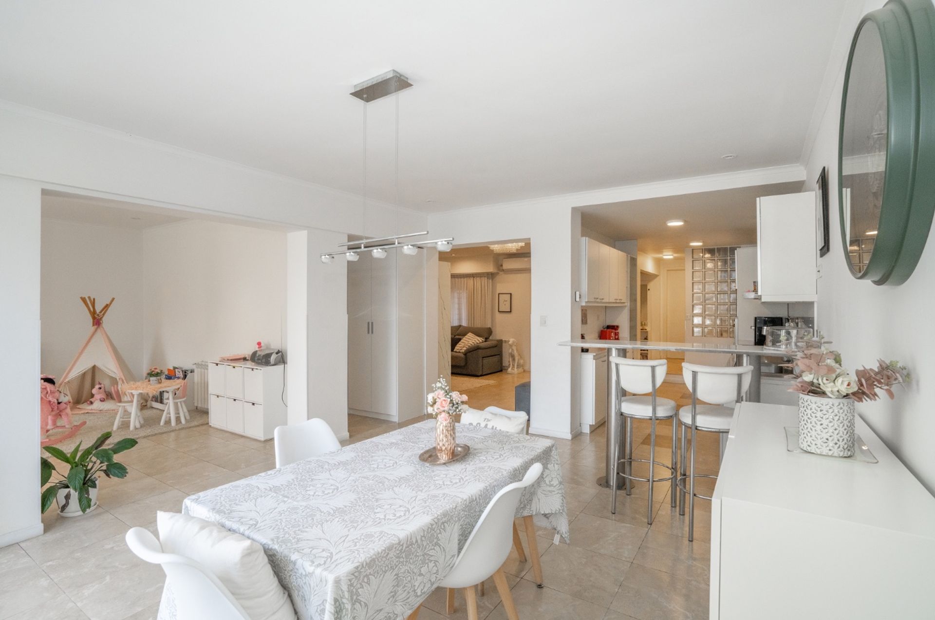 Casa 6 ambientes en Venta en Martinez San Isidro