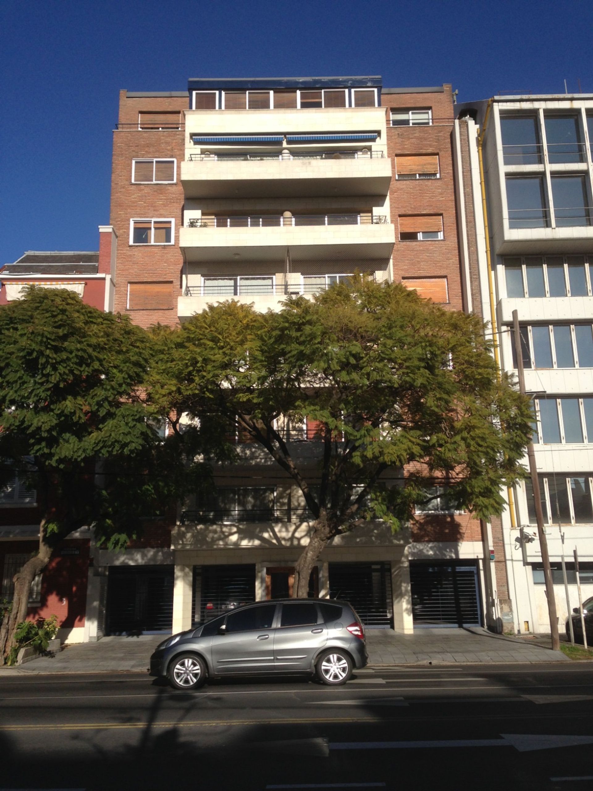 Alq. Residencial 3 amb. Av. Libertador Vte. López.