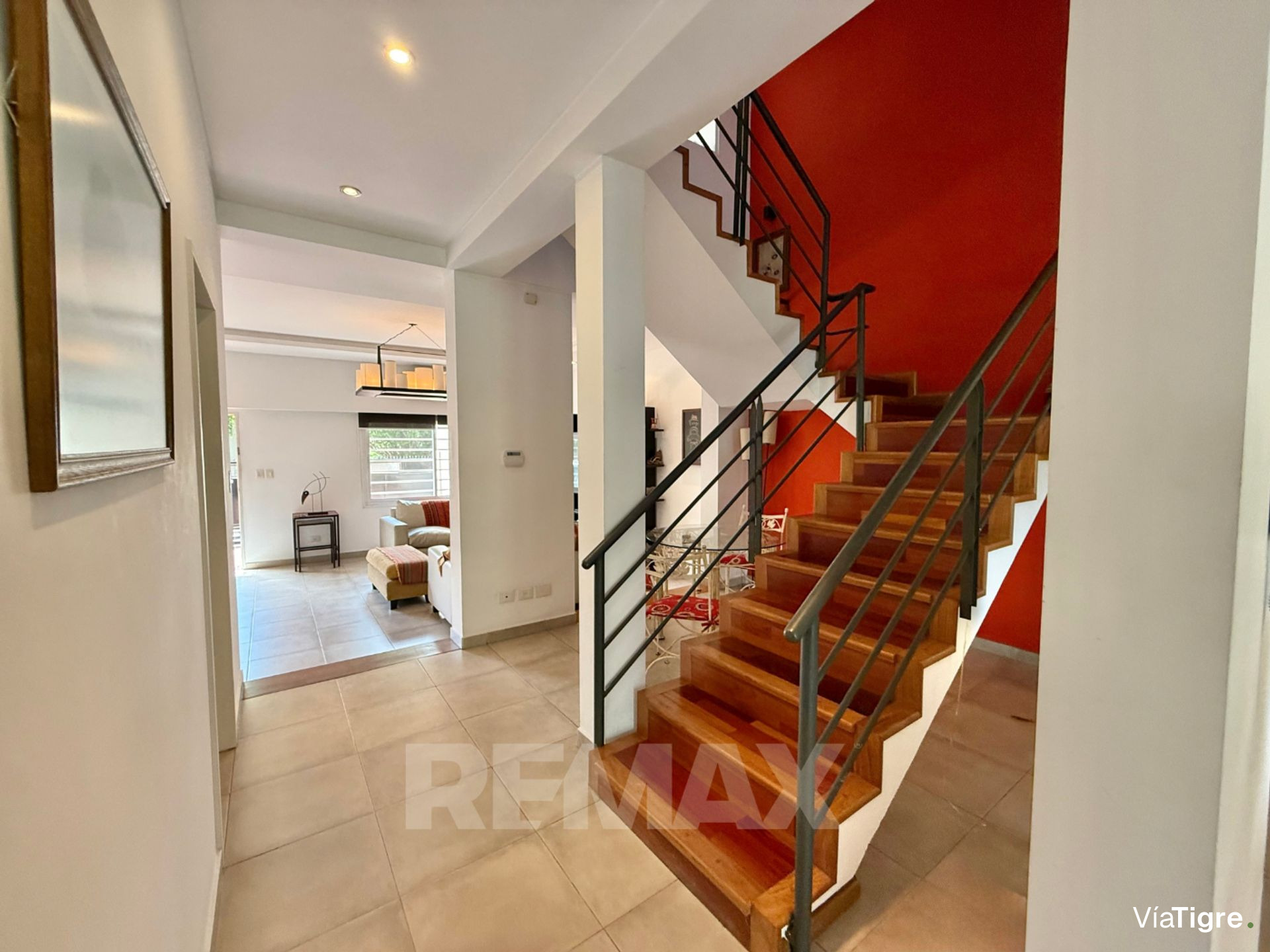 Venta Casa Triplex Tigre 4 dorm pileta parque coch