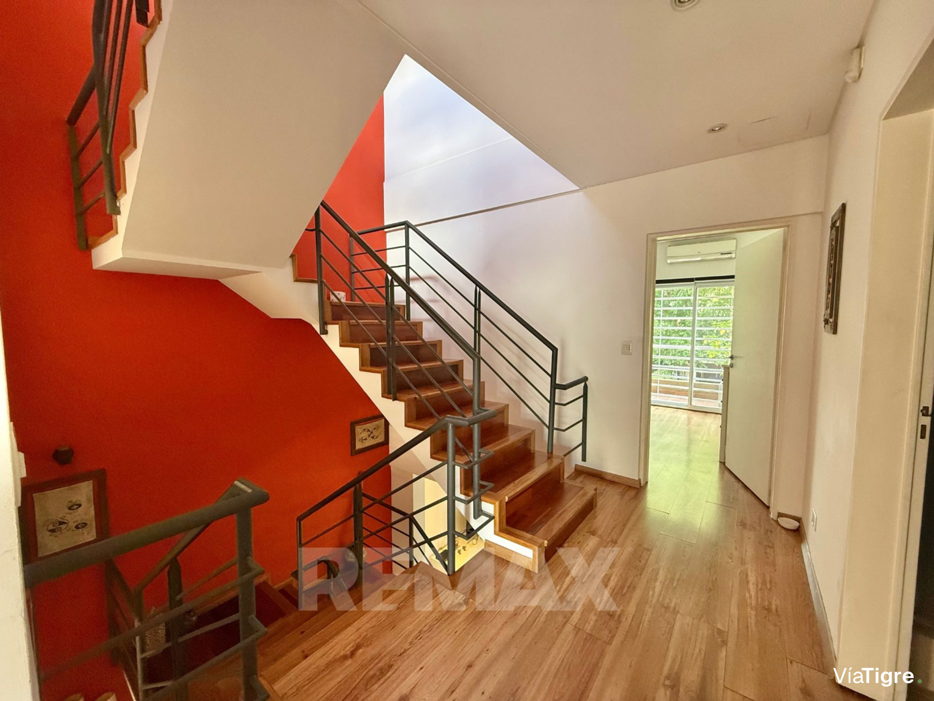 Venta Casa Triplex Tigre 4 dorm pileta parque coch
