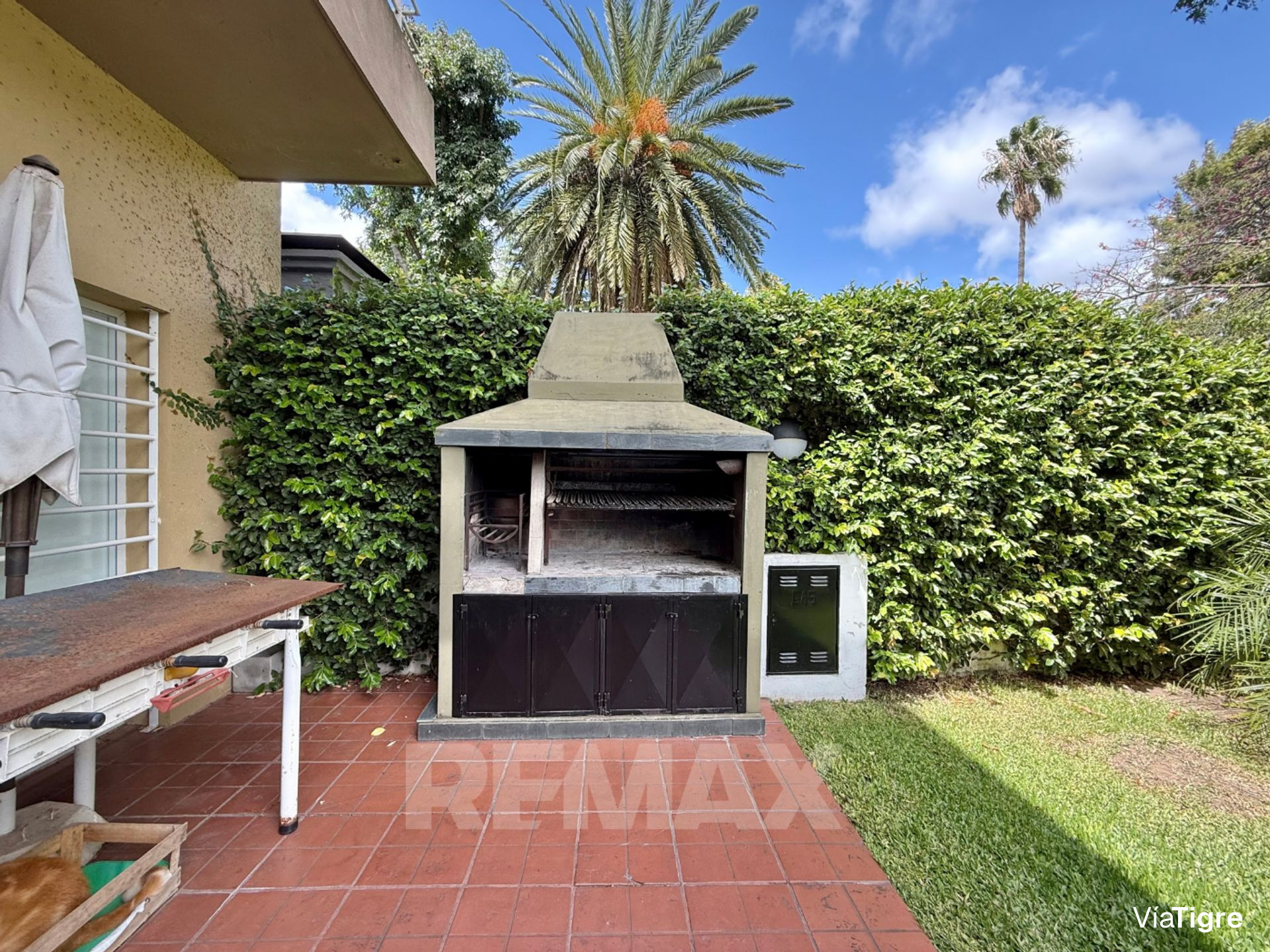 Venta Casa Triplex Tigre 4 dorm pileta parque coch
