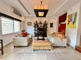 Venta Casa Triplex Tigre 4 dorm pileta parque coch