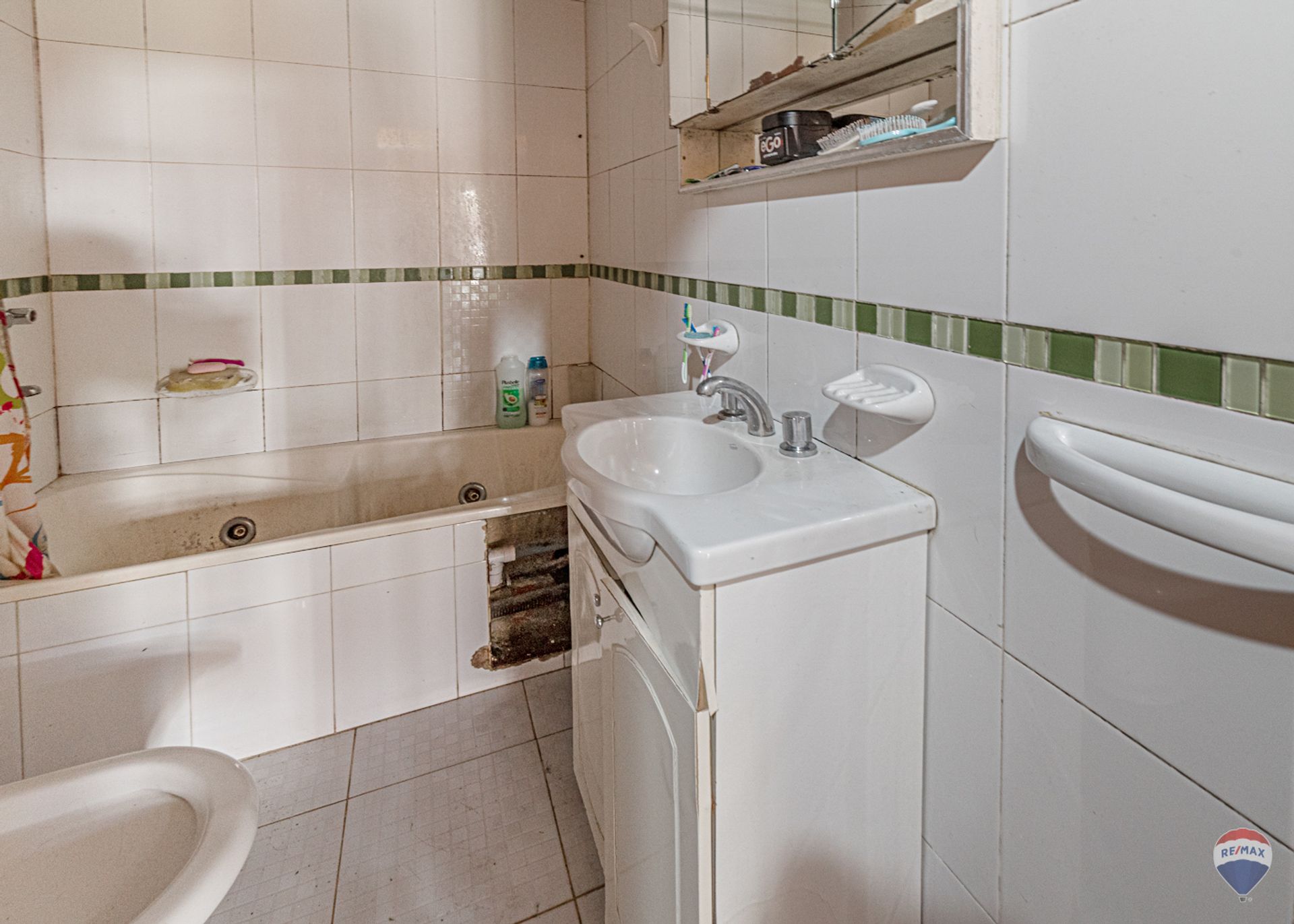 Venta casa Villa Martelli con quincho y jardin