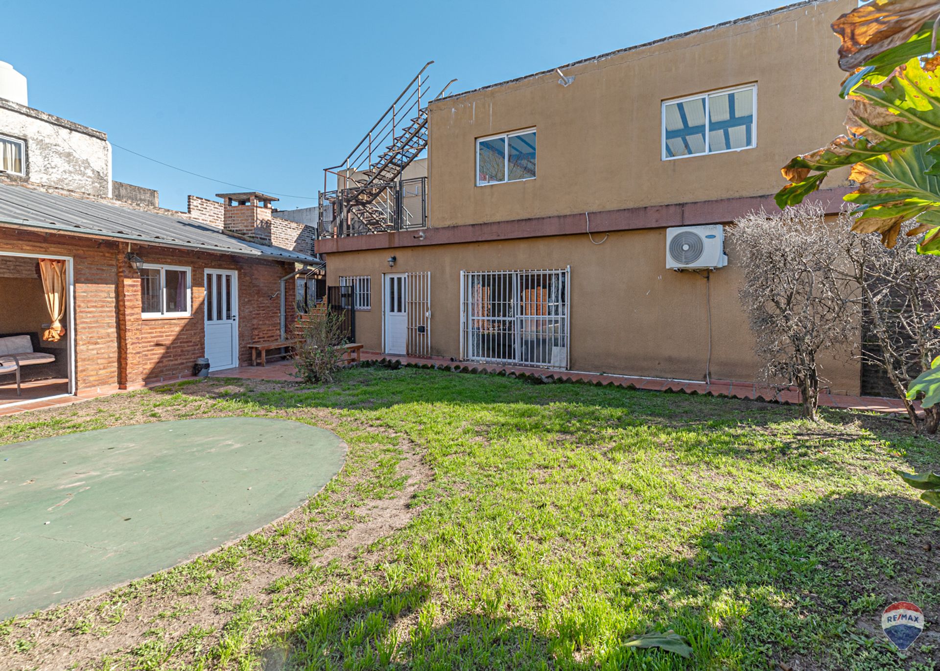 Venta casa Villa Martelli con quincho y jardin