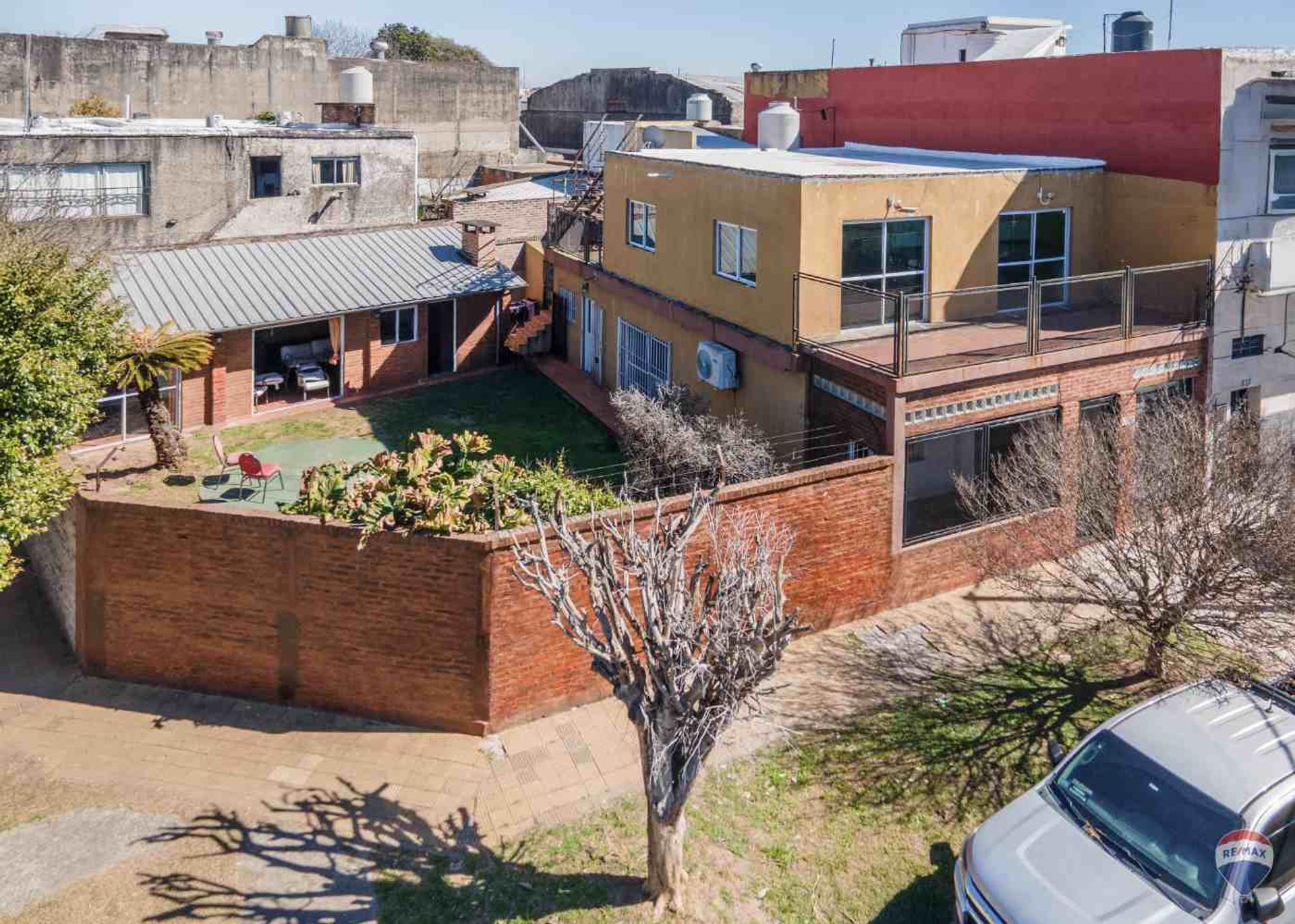 Venta casa Villa Martelli con quincho y jardin