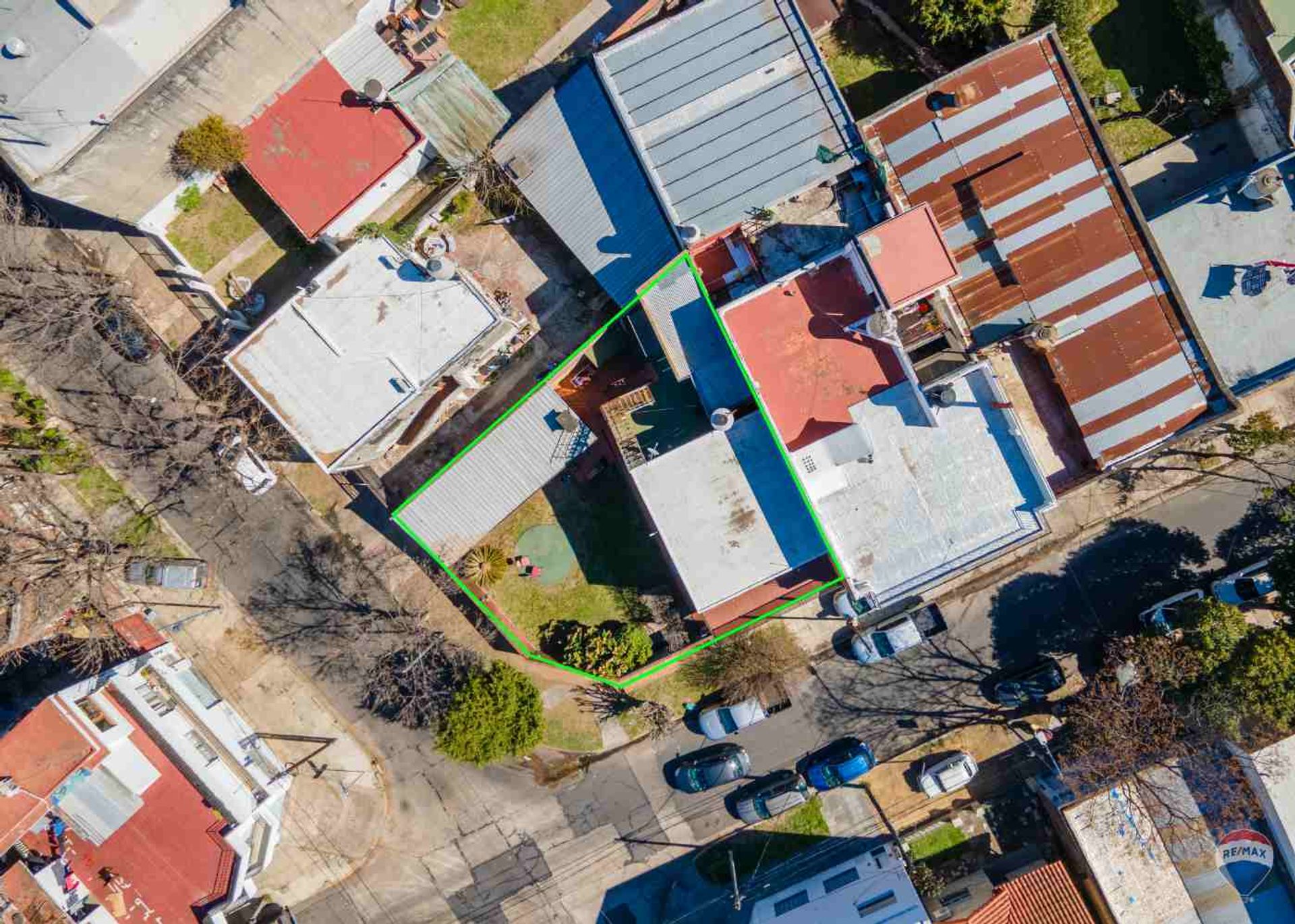 Venta casa Villa Martelli con quincho y jardin