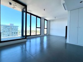 Rental Studio Pool View at River Olivos