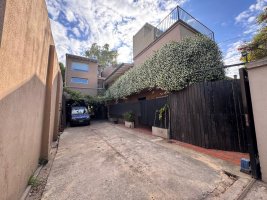 Terreno 319m con 5 dptos y espacio para SUM.