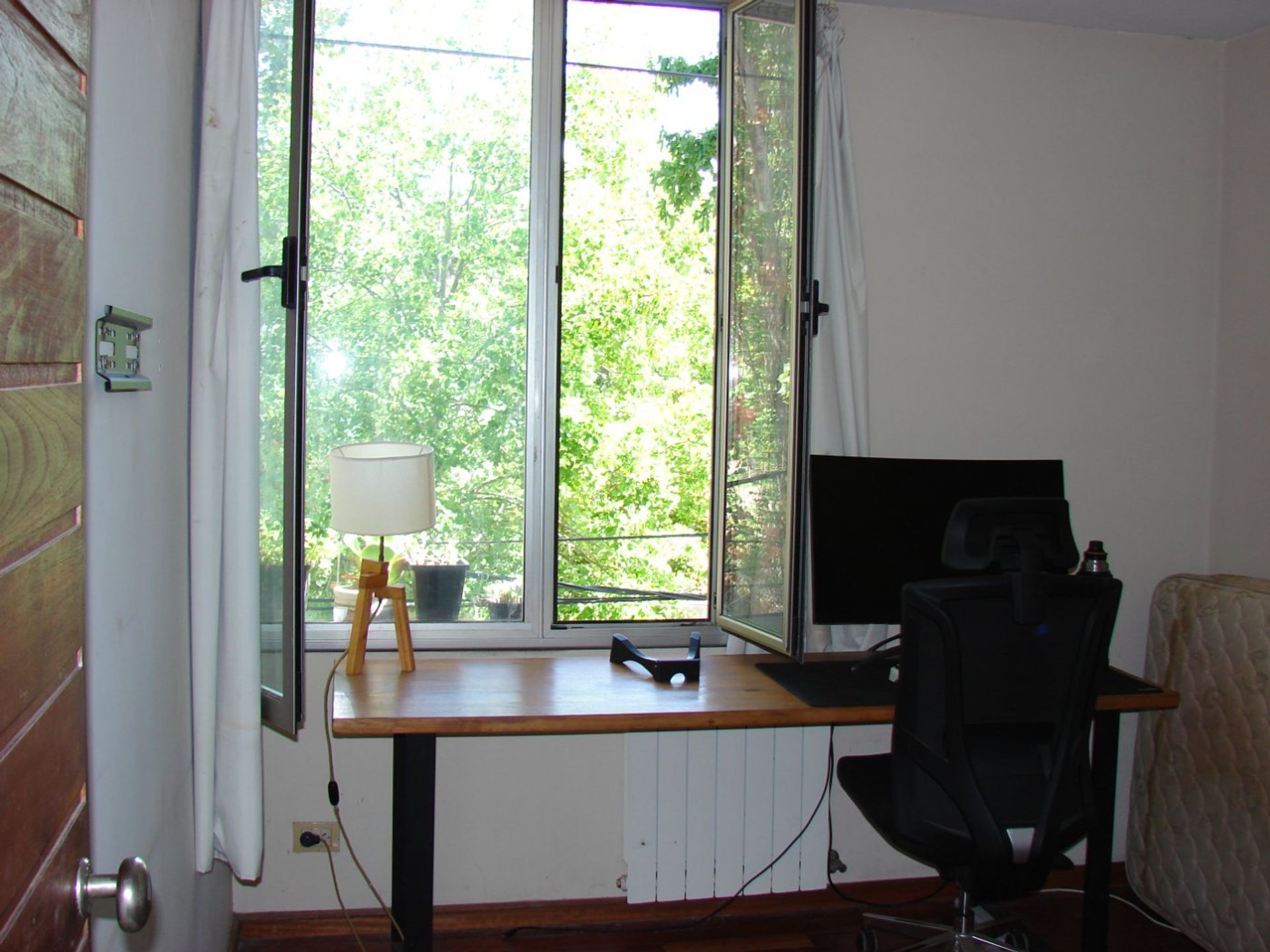 Venta Casa 7 Ambientes con pileta y Quincho Beccar