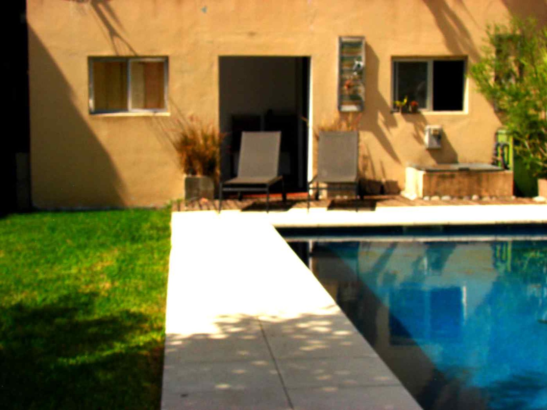 Venta Casa 7 Ambientes con pileta y Quincho Beccar