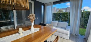 VENTA casa 4 ambientes, dep. y pileta LA DAMASIA