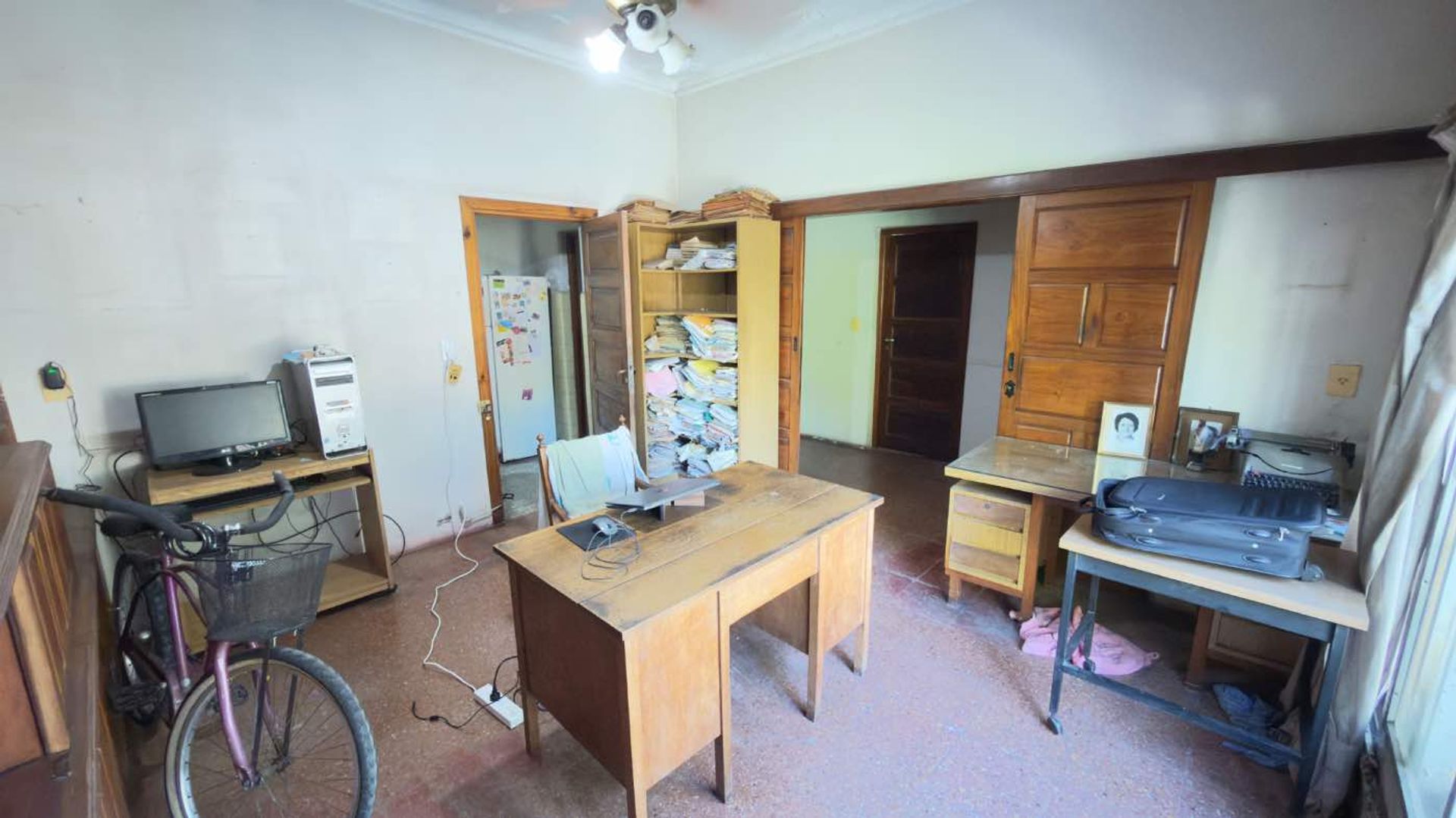 Venta casa a refaccionar en Martinez